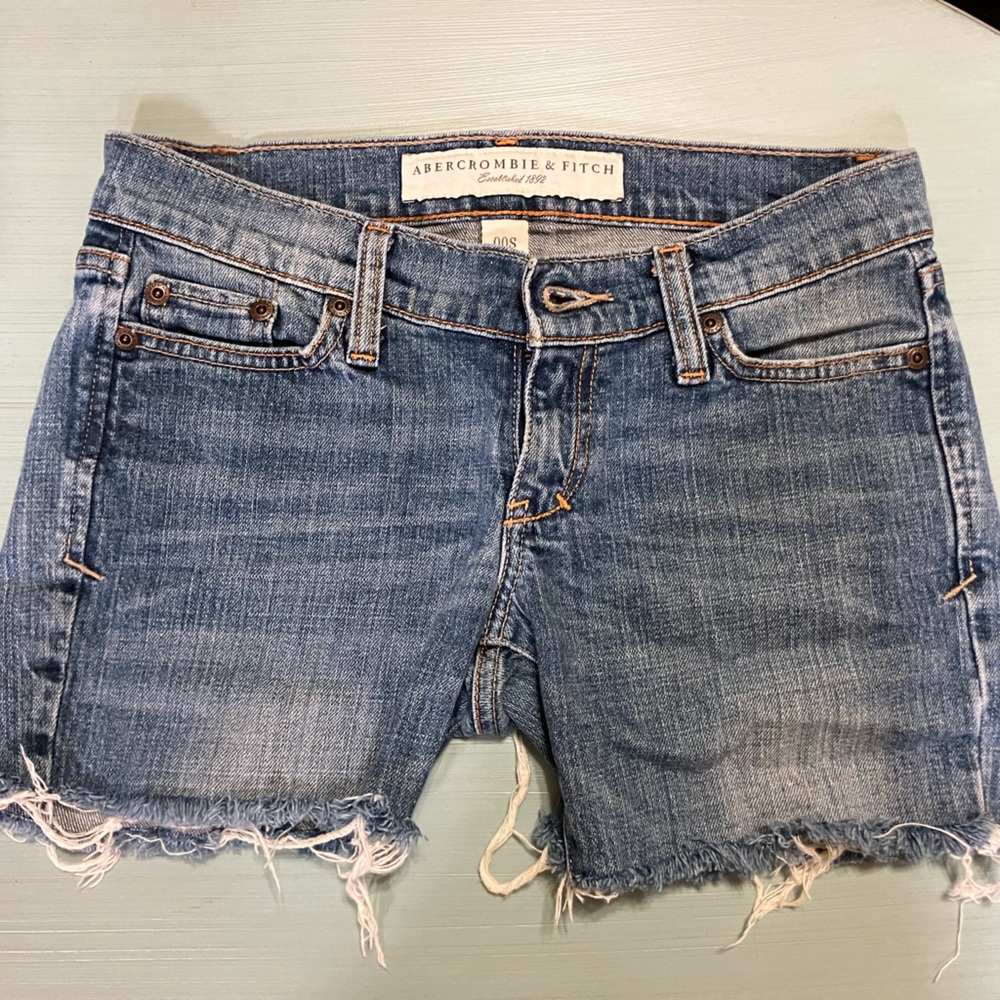 00 Abercrombie and Fitch shorts